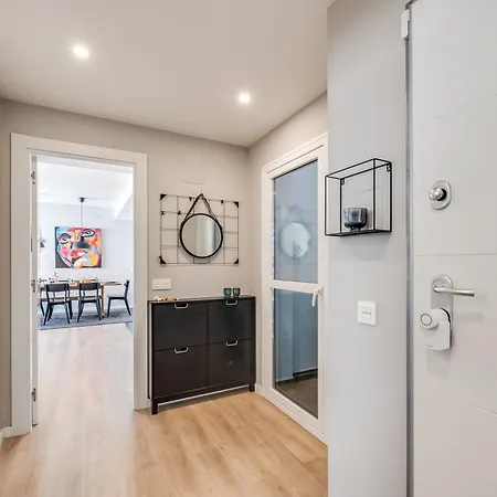 Newly Built 3 Bdrm Modern W Gym, Pool, & Views * 马尔韦利亚