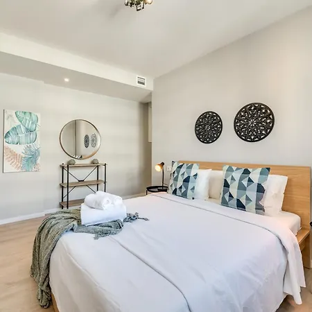 Lägenhet Newly Built 3 Bdrm Modern W Gym, Pool, & Views Marbella